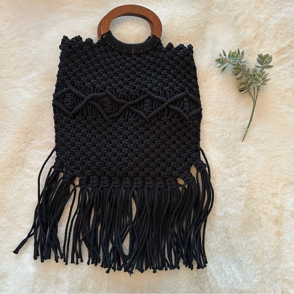 Danielle Nicole | NWOT - Black Macrame/Crochet Fringe Bag - One Size - Picture 4 of 14